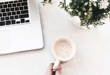 巴萨遭重创！拉菲尼亚伤缺至少5周，双线争冠前景蒙阴！